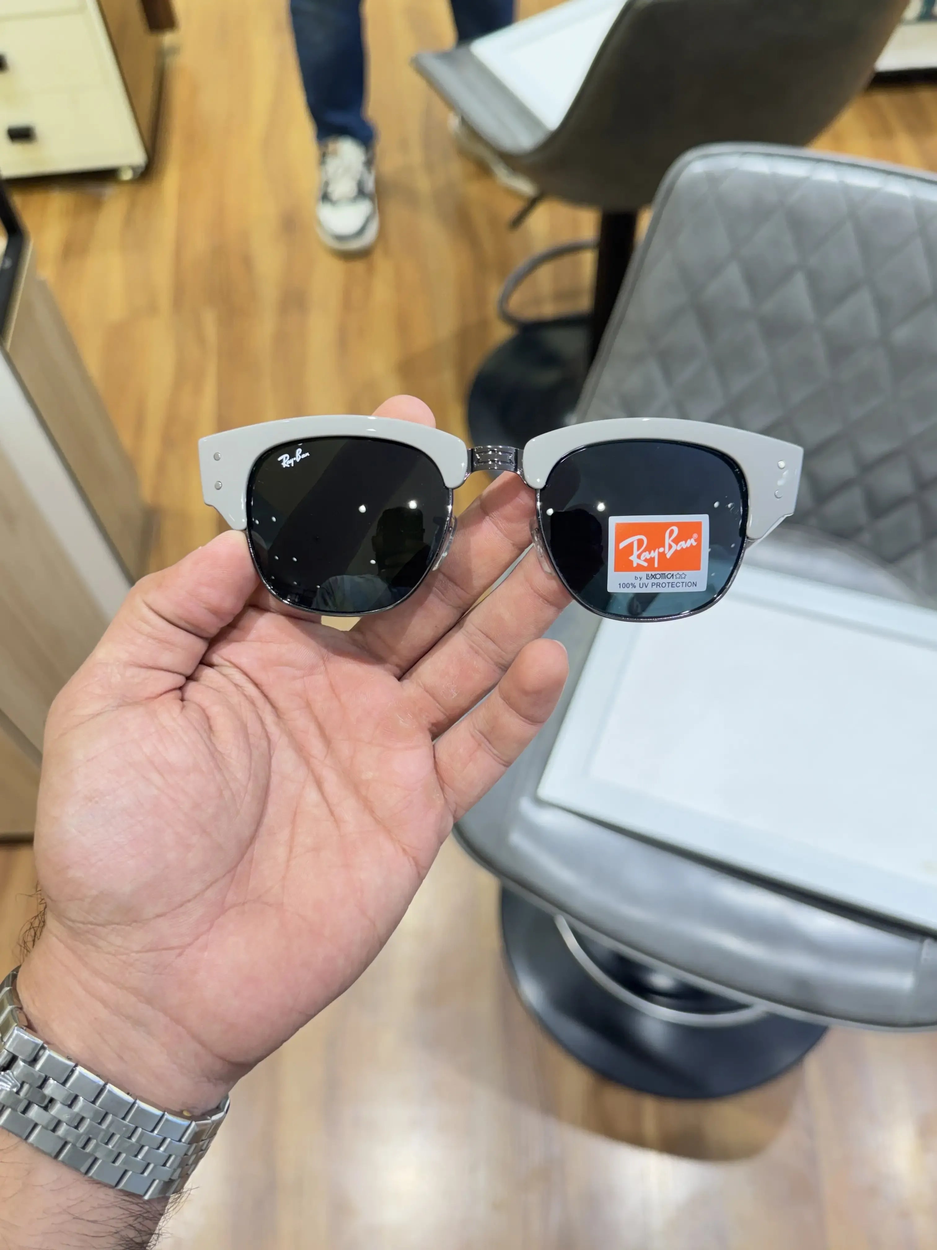 Ray-Ban Mega Clubmaster RB0316S Grey Black - Front face-on view with Ray-Ban sticker
