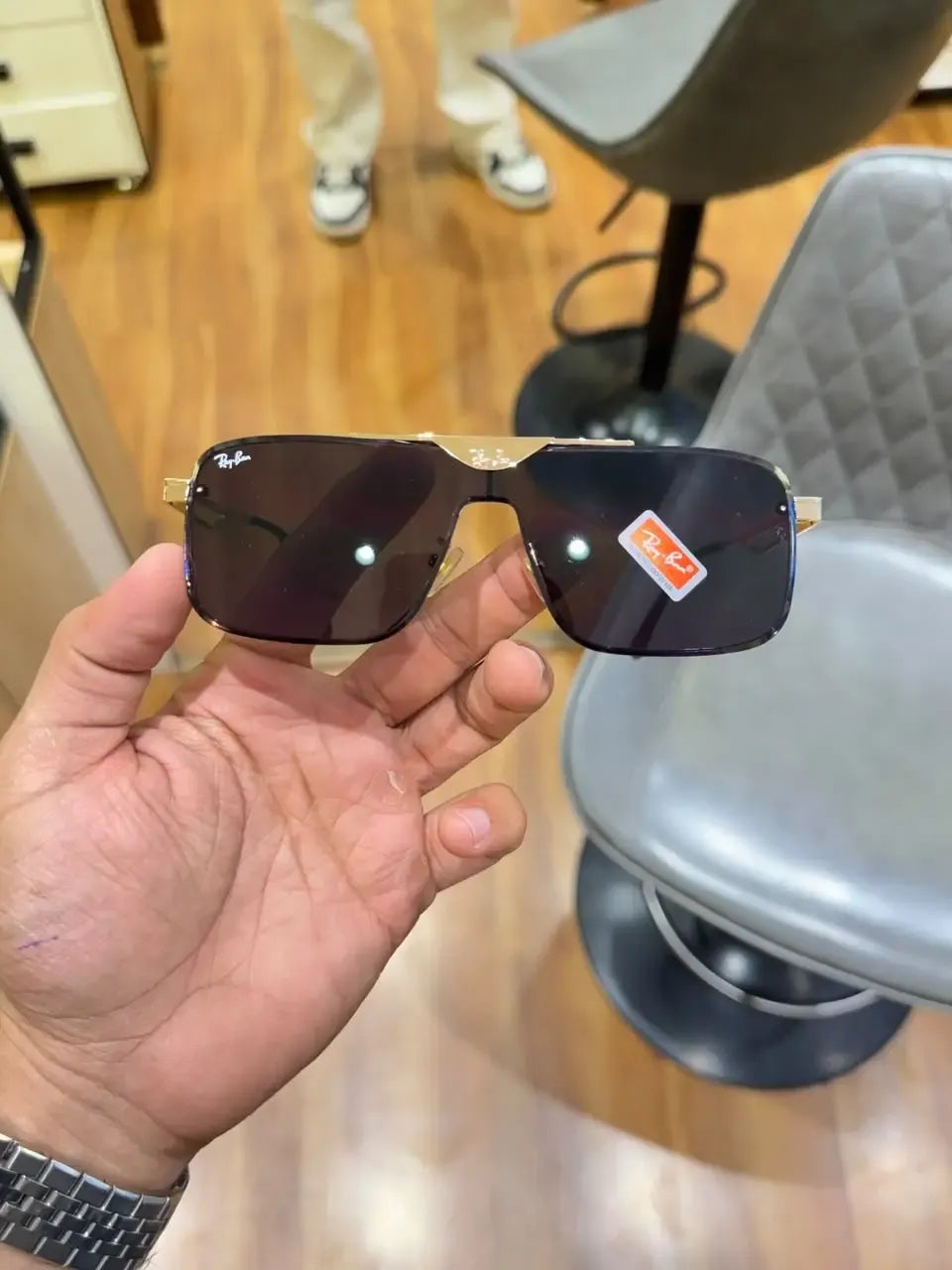 Copy Rayban 24026 Gold Black - Side temple view