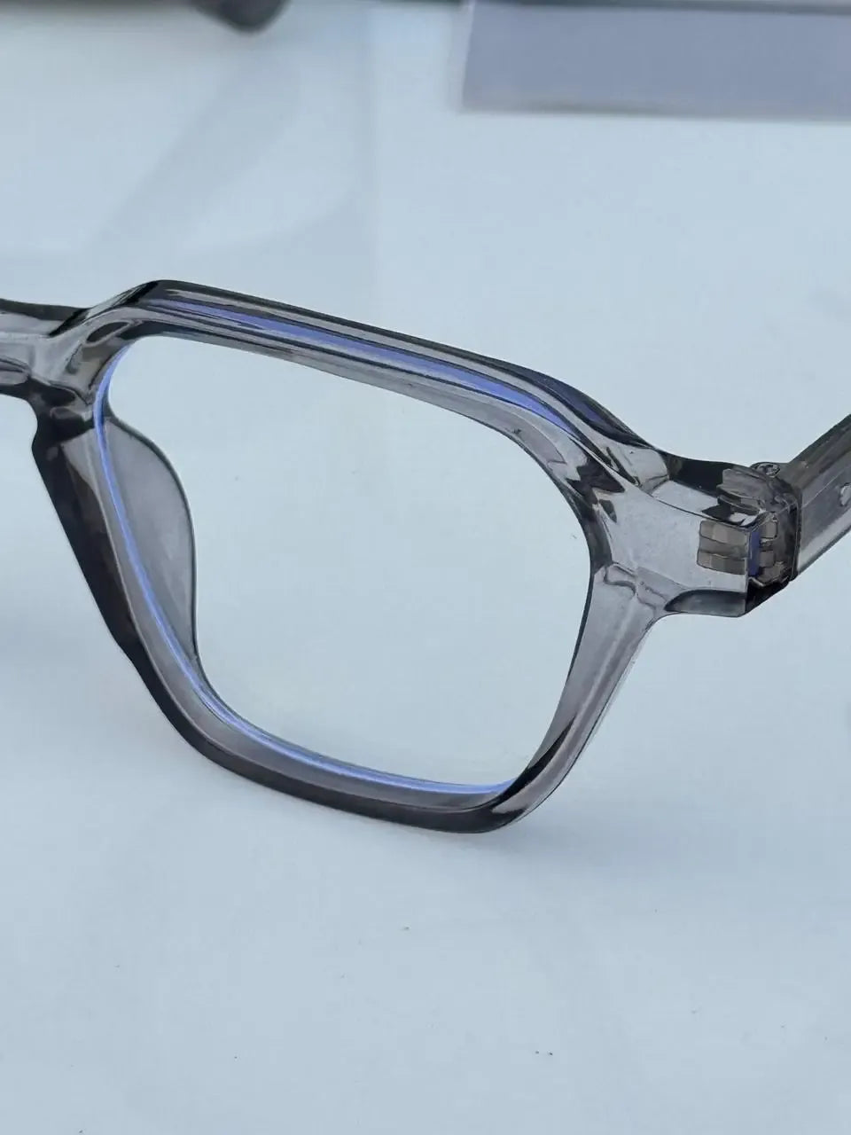 Ray-Ban 1115 Grey Plano - Close-up lens detail