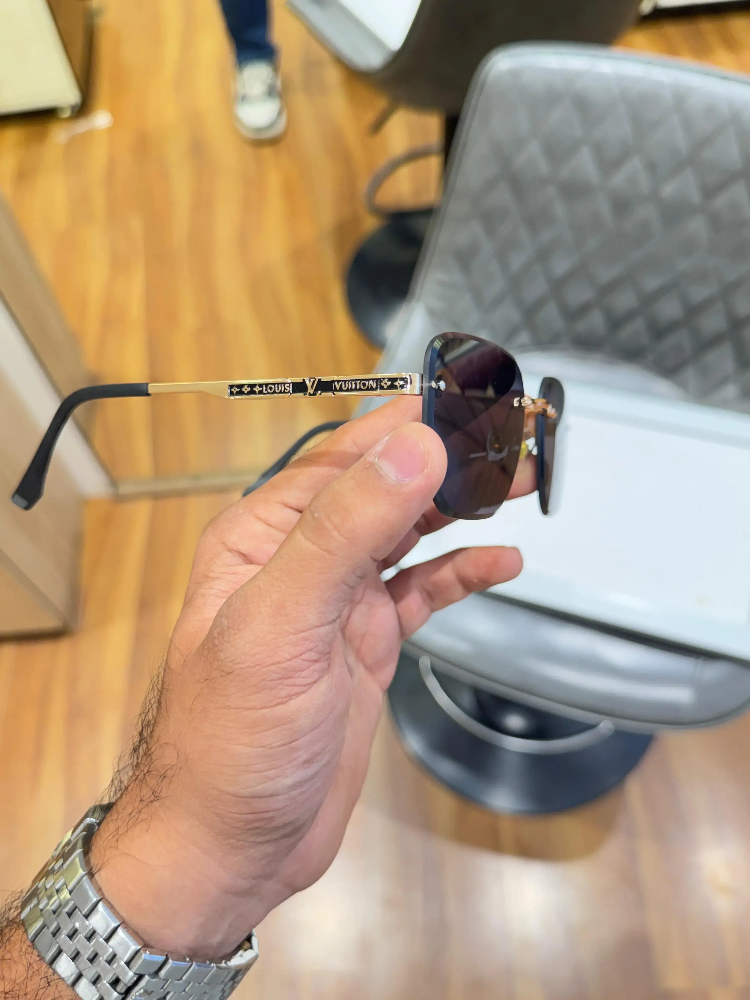 Louis Vuitton Rimless Gradient Sunglasses Gold Black - Gold Temple Detail
