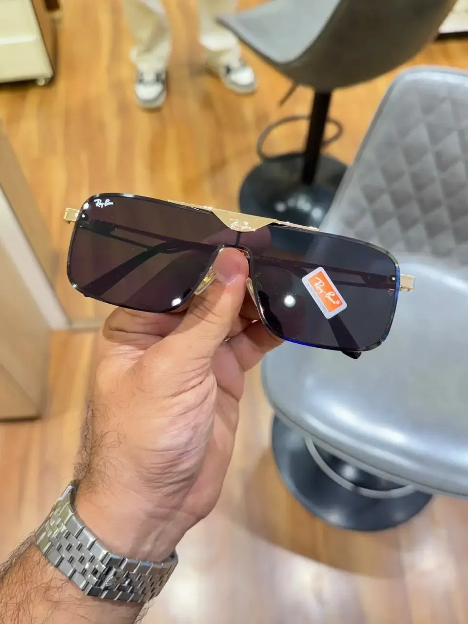 Copy Rayban 24026 Gold Black - Front face view