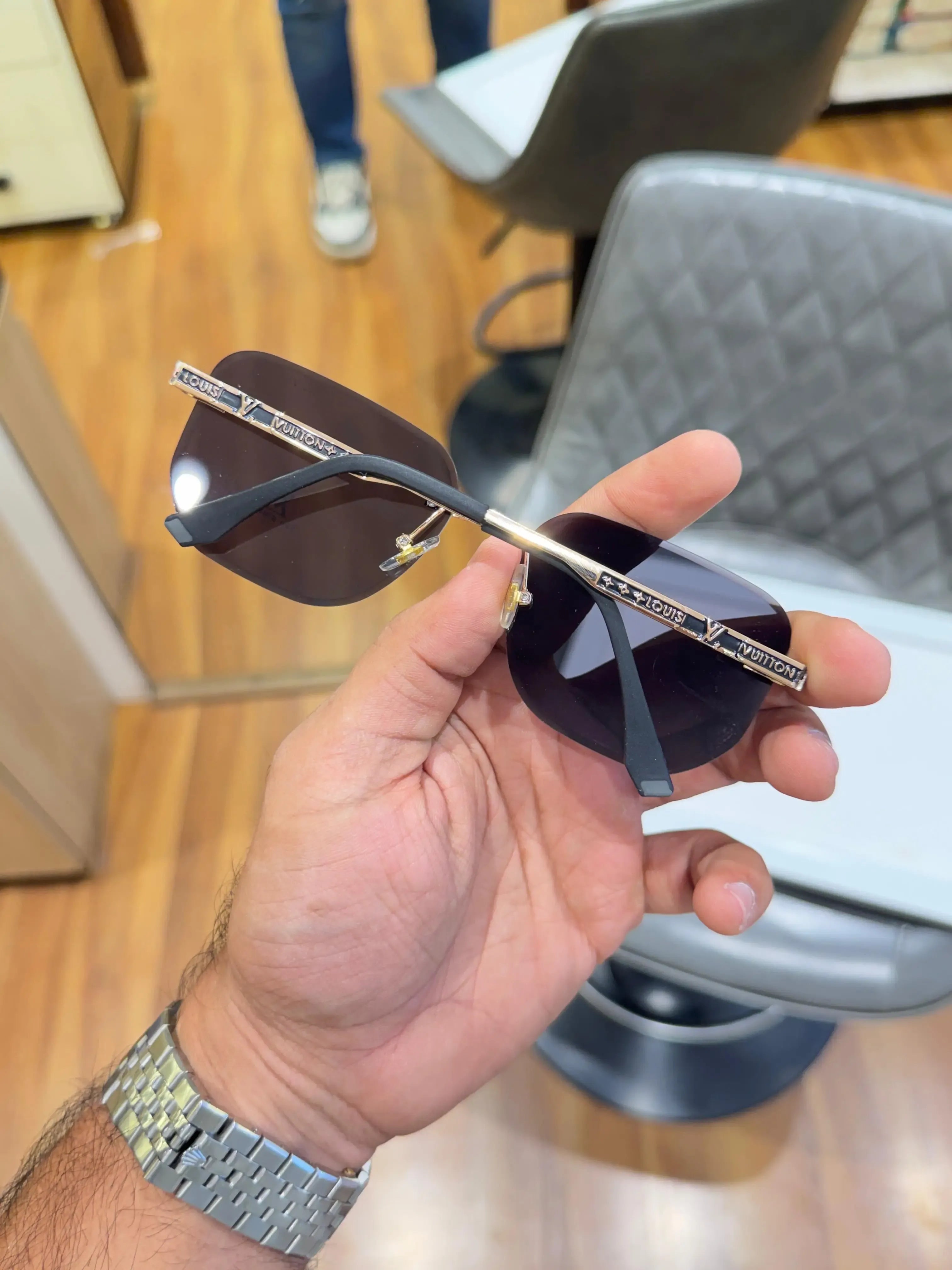 Louis Vuitton Rimless Gradient Sunglasses Gold Black - Temple Monogram Bar