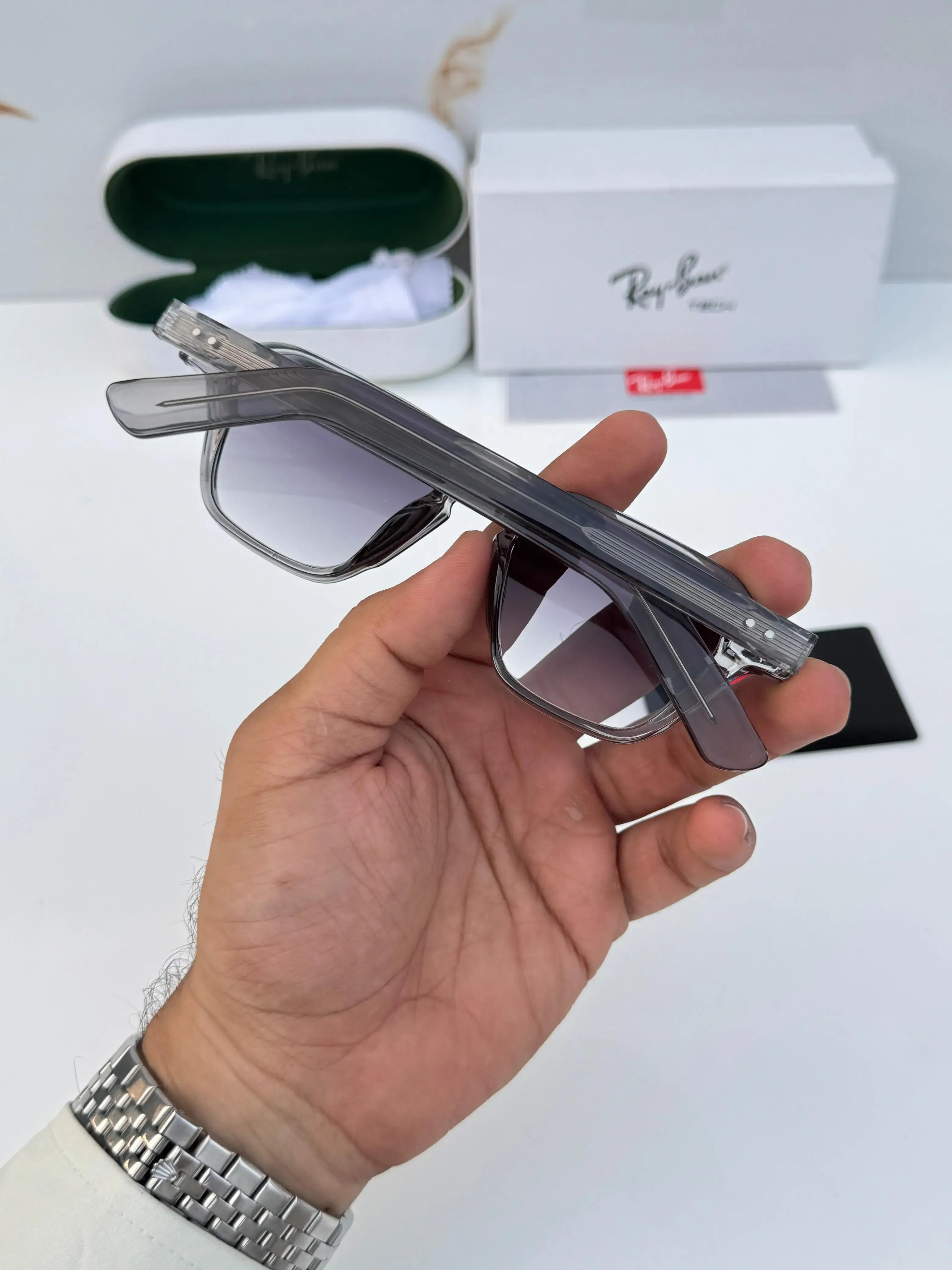 Ray-Ban RB1115 Grey Shaded - Close-up showing purple grey gradient lens and crystal acetate frame detail