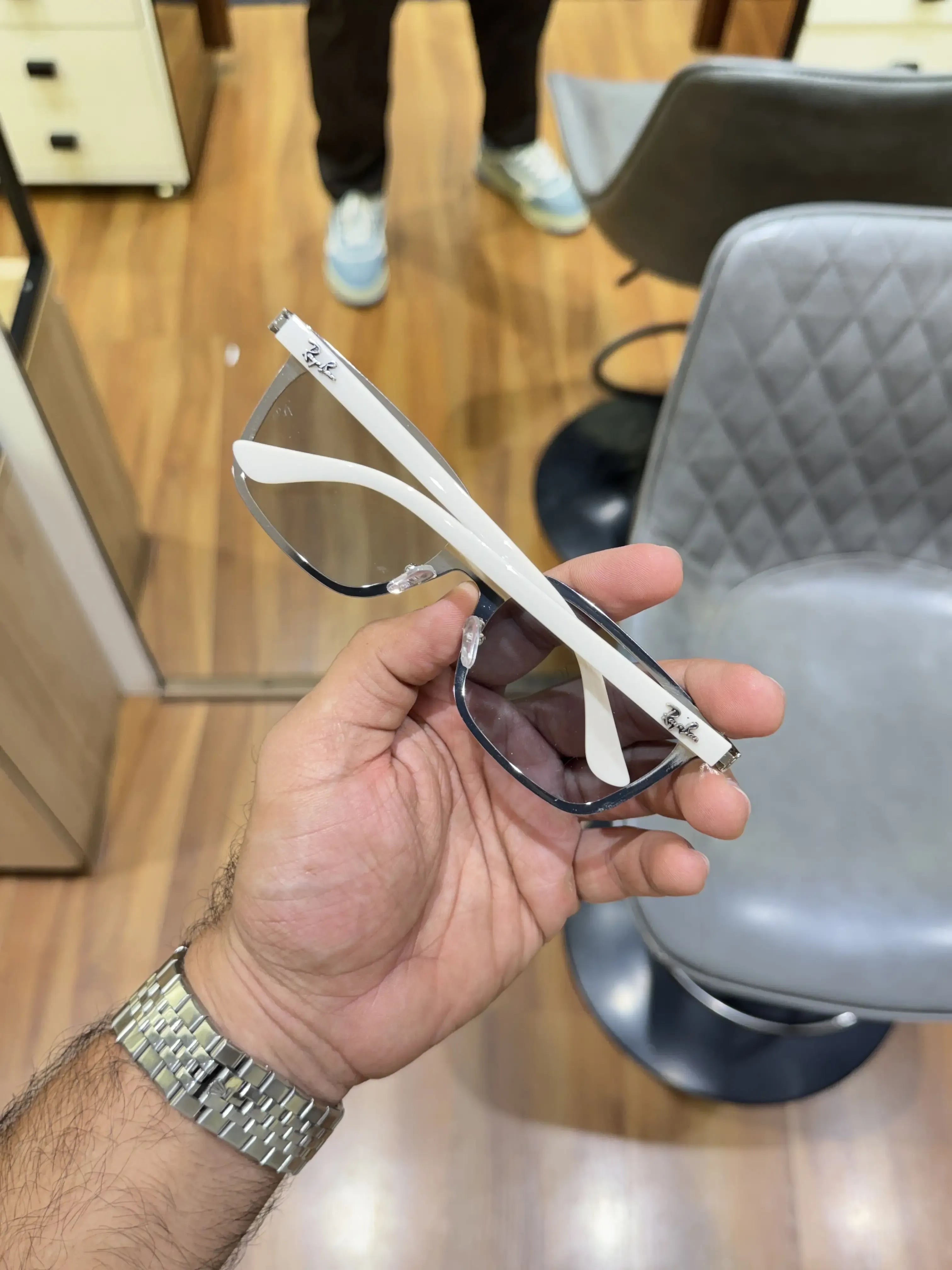Ray-Ban RB2507S Grey White - Side temple view showing white arms with Ray-Ban script logo and silver rivet hinge