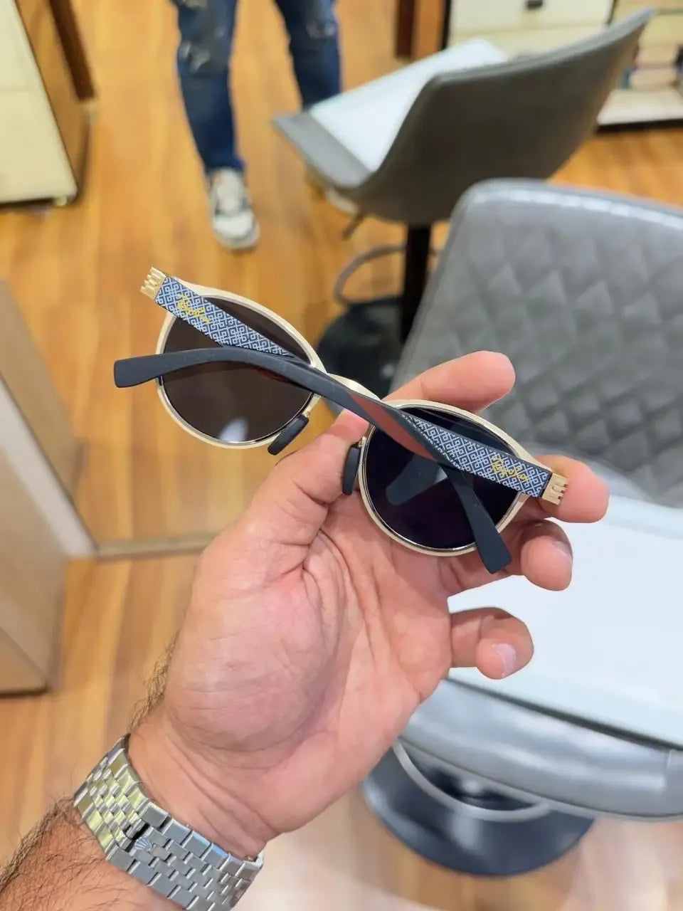 Ray-Ban RB2604 Gold Black - Folded display showing blue geometric patterned arms and dark grey round lenses