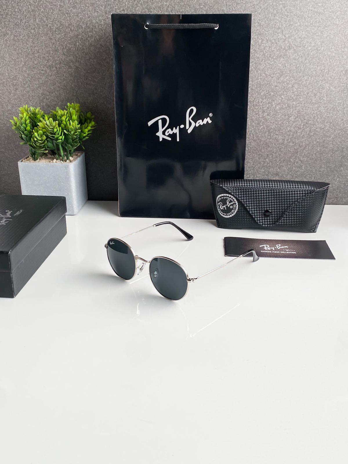 Ray Ban  Sunglass