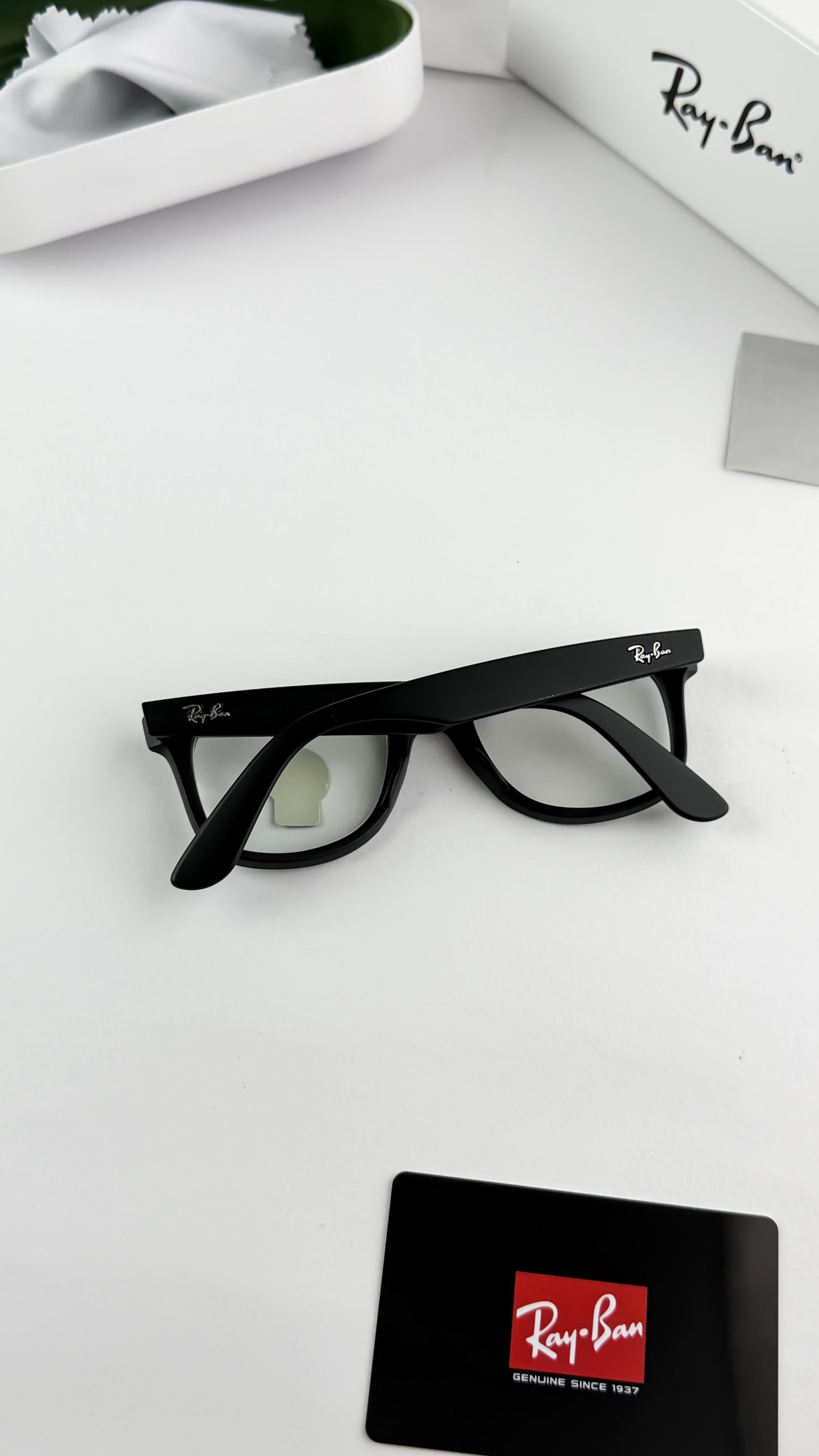 Ray Ban  Sunglass