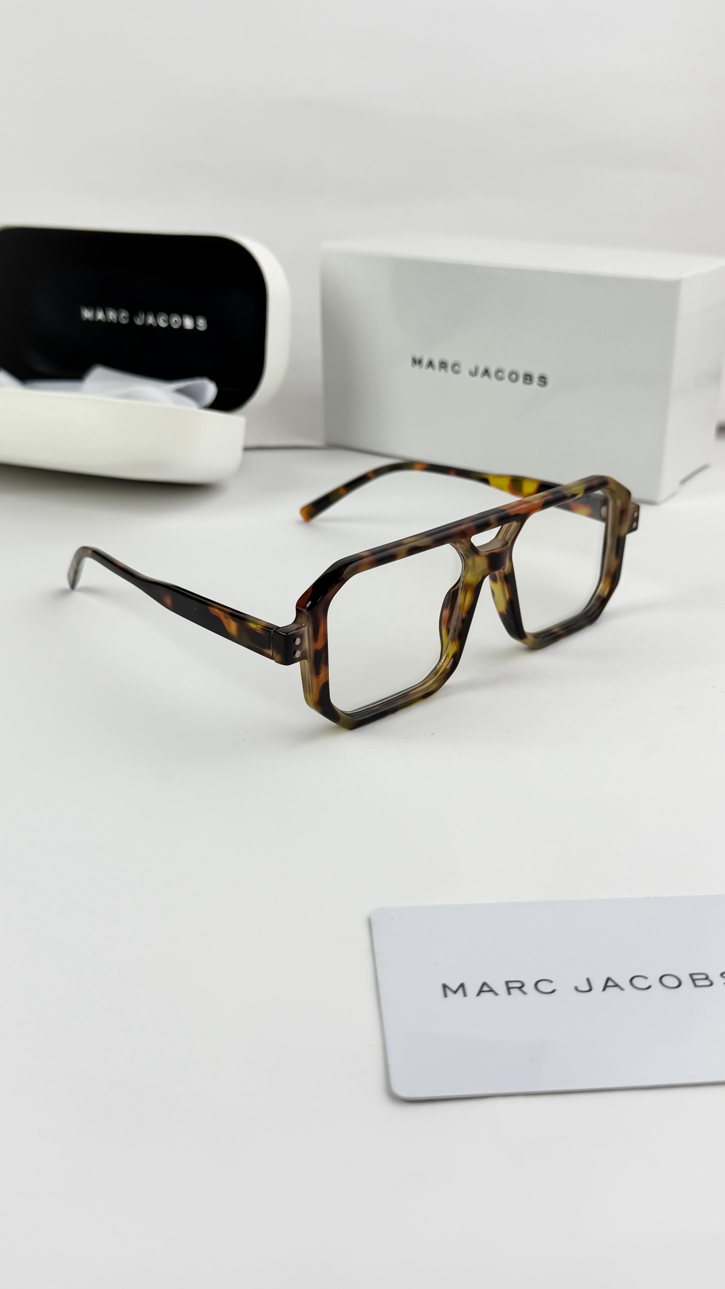Marc Jacobs Sunglass