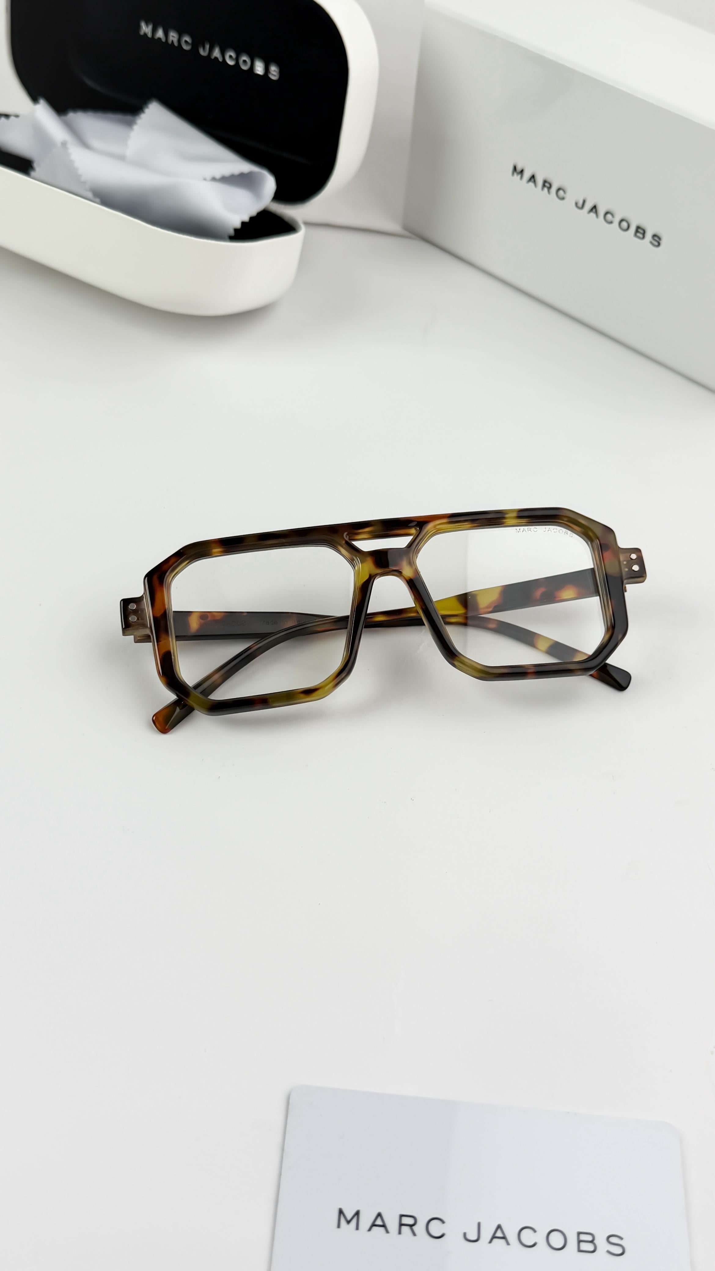 Marc Jacobs Sunglass